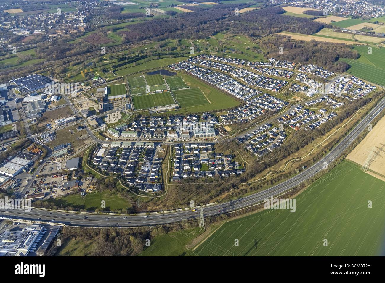 Vista aerea, campo di allenamento Borussia Dortmund BVB, nuova area di sviluppo, area commerciale, Brackeler Feld, ex caserma di Napier Barracks Dor Foto Stock