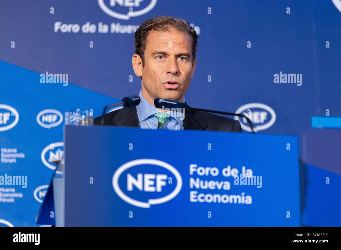 Madrid, Madrid, Spagna. 16 settembre 2025. ARTURO GUILLEN, co-fondatore e presidente della WOWfc (una piattaforma di arti marziali miste per MMA), si esibisce a Madrid insieme al campione UFC Topuria. (Credit Image: © Ignacio Lopez Isasmendi/ZUMA Press Wire) SOLO PER USO EDITORIALE! Non per USO commerciale! Crediti: ZUMA Press, Inc./Alamy Live News Foto Stock