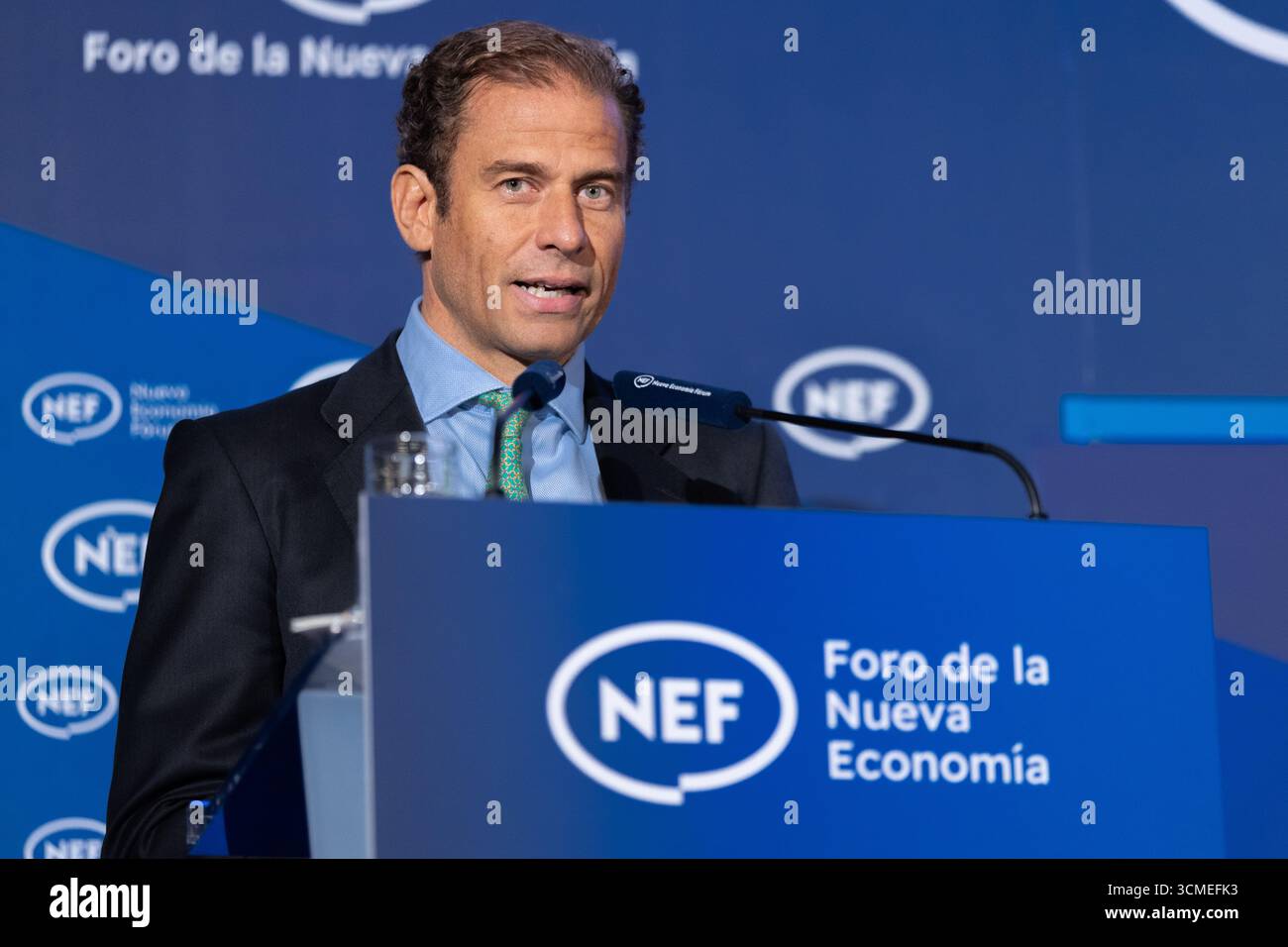 Madrid, Madrid, Spagna. 16 settembre 2025. ARTURO GUILLEN, co-fondatore e presidente della WOWfc (una piattaforma di arti marziali miste per MMA), si esibisce a Madrid insieme al campione UFC Topuria. (Credit Image: © Ignacio Lopez Isasmendi/ZUMA Press Wire) SOLO PER USO EDITORIALE! Non per USO commerciale! Crediti: ZUMA Press, Inc./Alamy Live News Foto Stock