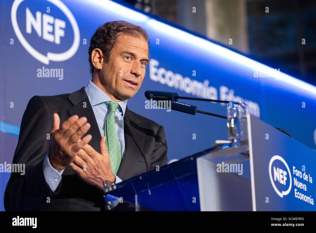 Madrid, Madrid, Spagna. 16 settembre 2025. ARTURO GUILLEN, co-fondatore e presidente della WOWfc (una piattaforma di arti marziali miste per MMA), si esibisce a Madrid insieme al campione UFC Topuria. (Credit Image: © Ignacio Lopez Isasmendi/ZUMA Press Wire) SOLO PER USO EDITORIALE! Non per USO commerciale! Crediti: ZUMA Press, Inc./Alamy Live News Foto Stock