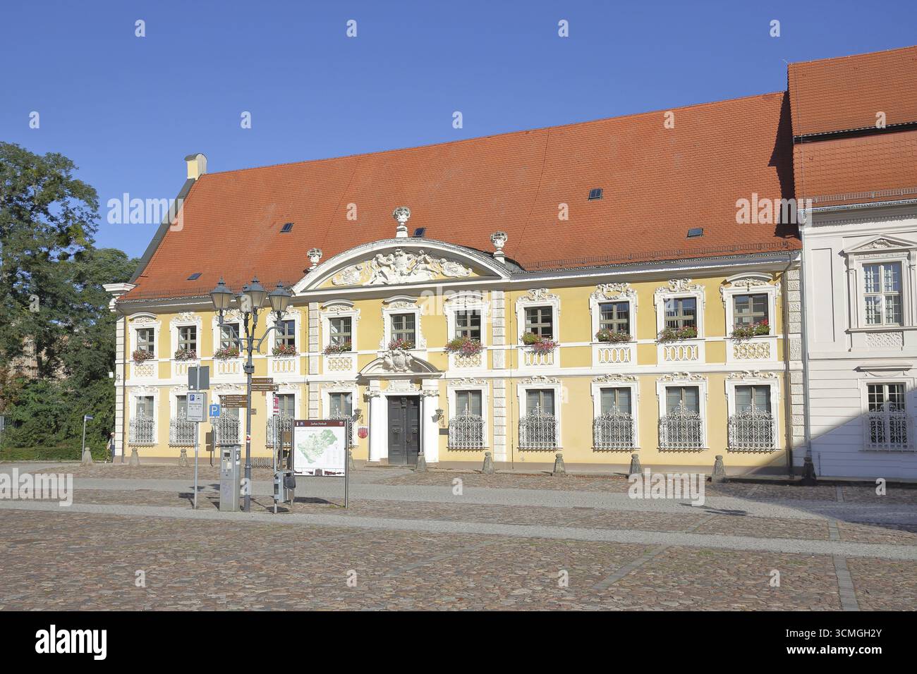 Municipio barocco, Kavalierhaus, Schlossfreiheit, Zerbst, Flaeming, Sassonia-Anhalt, Germania Foto Stock