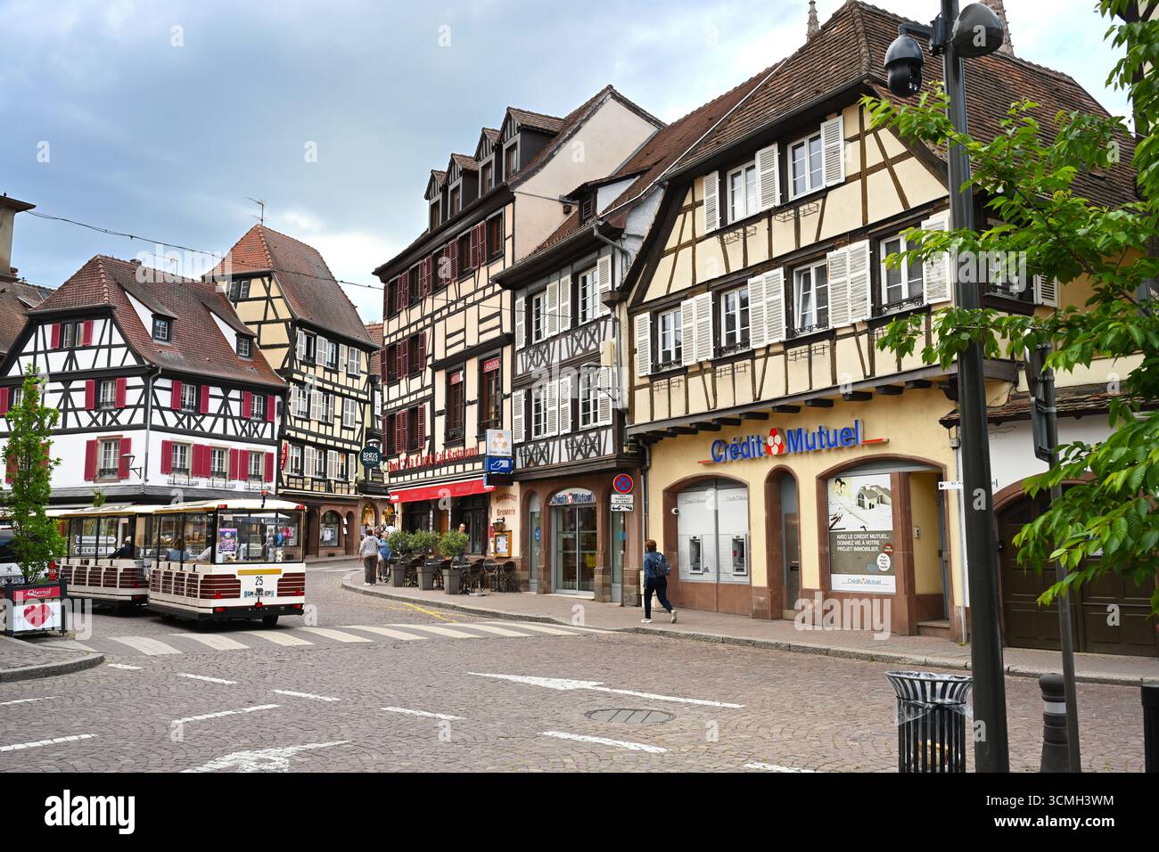 Vista sulla strada di Obernai Foto Stock