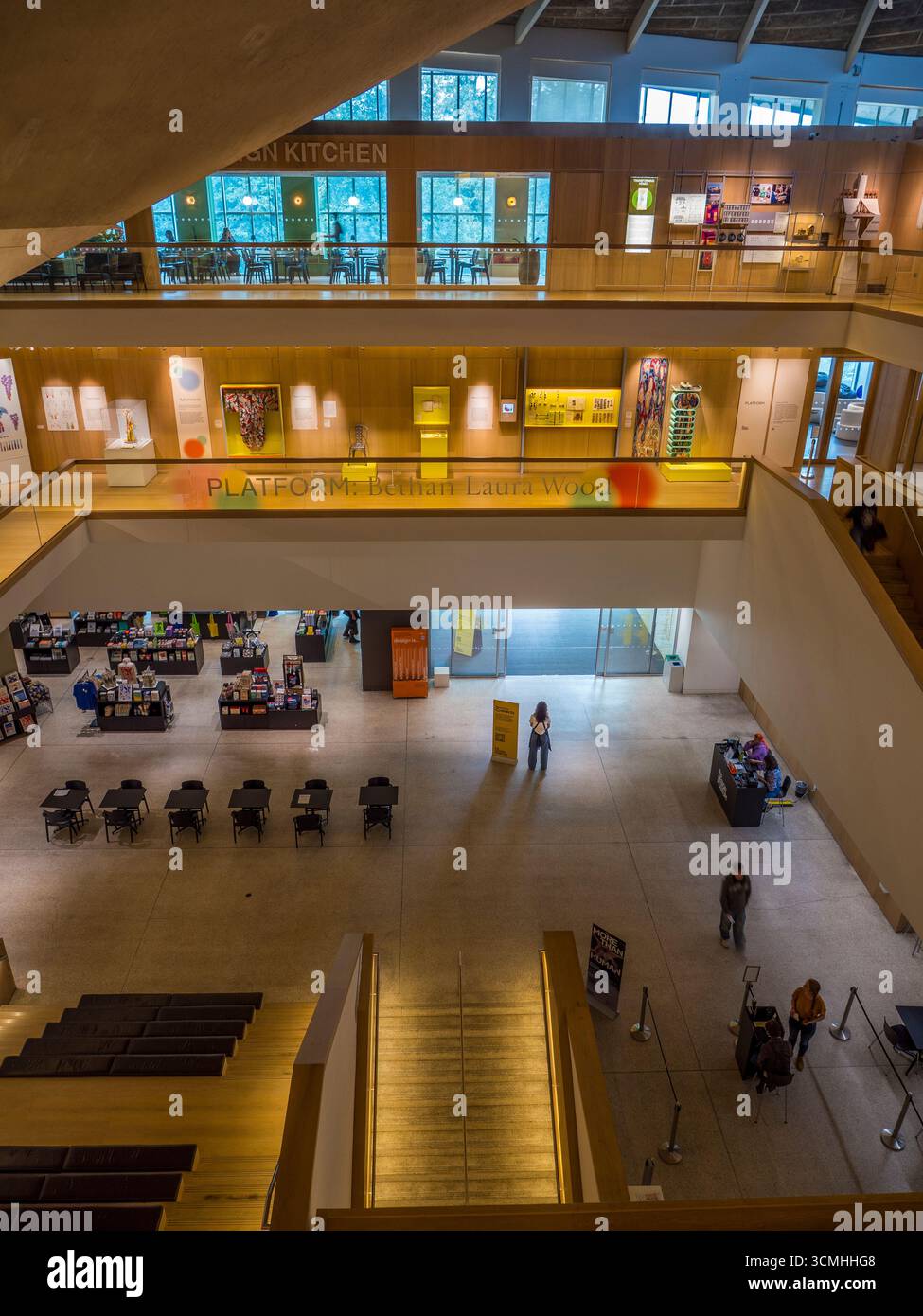 The Main Hall, The Design Museum, Kensington, Londra, Inghilterra, REGNO UNITO, REGNO UNITO. Foto Stock