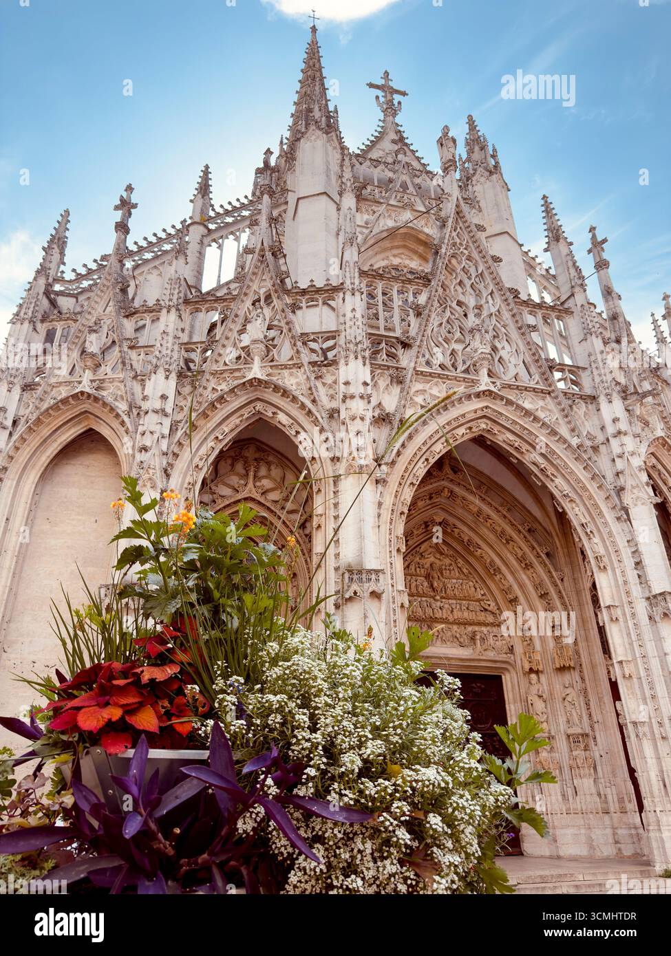 Primo piano della decorazione della cattedrale gotica di Rouen Foto Stock