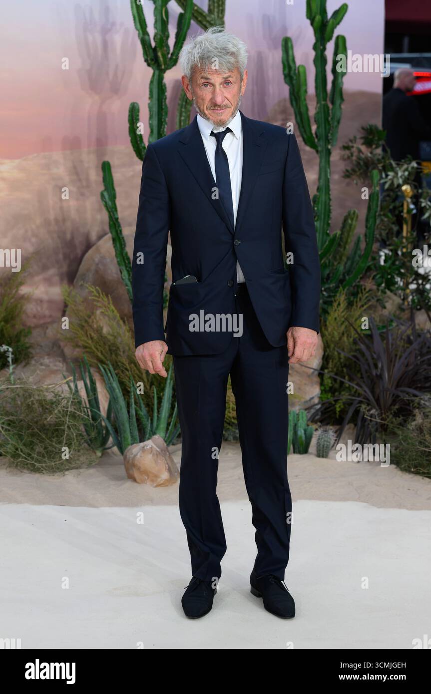 Londra, Regno Unito. 16 settembre 2025. Sean Penn partecipa alla One Battle After Another London Premiere, Leicester Square. Crediti: Doug Peters/EMPICS/Alamy Live News Foto Stock
