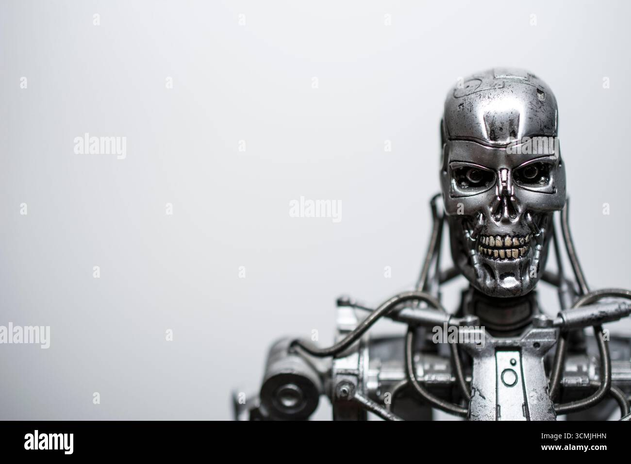 Modello robot Terminator della famosa serie di film fantascientifici Foto Stock