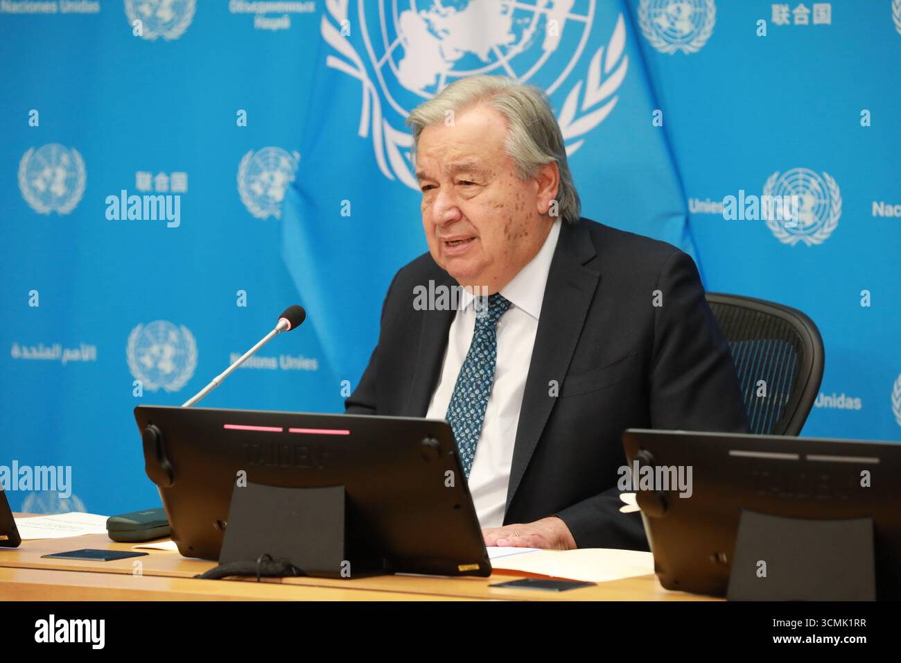 Nazioni Unite. 16 settembre 2025. Il Segretario generale delle Nazioni Unite Antonio Guterres parla alla stampa presso la sede delle Nazioni Unite a New York, 16 settembre 2025. Martedì Guterres ha affermato che le iniziative globali proposte dalla Cina sono totalmente compatibili con la carta delle Nazioni Unite. Crediti: Xie e/Xinhua/Alamy Live News Foto Stock