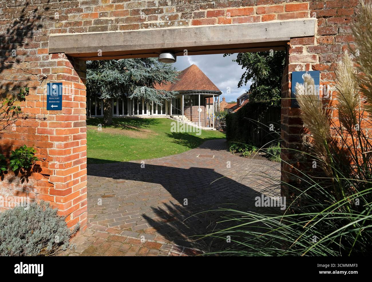 giardino del santuario di nostra signora, little walsingham, nord di norfolk, inghilterra Foto Stock