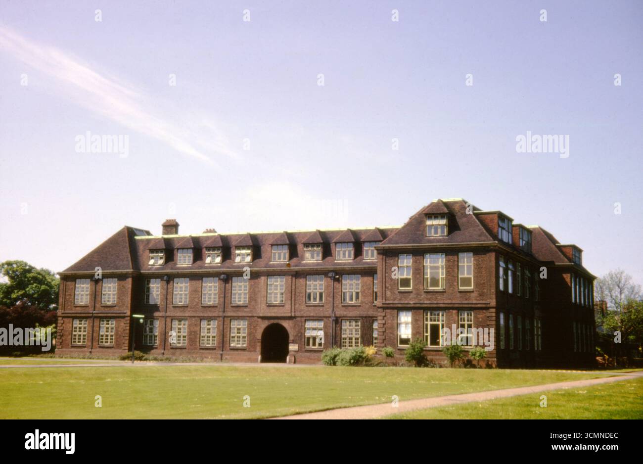 Il Venn Building presso l'Università di Hull nel 1963, una struttura neorororgiana classificata di grado II che funge da centro amministrativo dell'università. Foto Stock