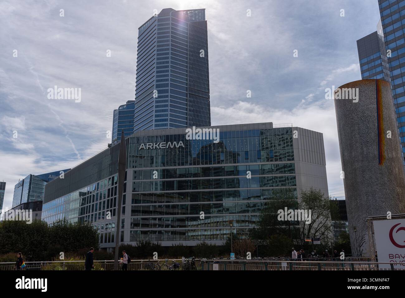 La sede centrale del produttore multinazionale di materiali speciali "Arkema" nel quartiere finanziario di la Défense, alla periferia di Parigi Foto Stock