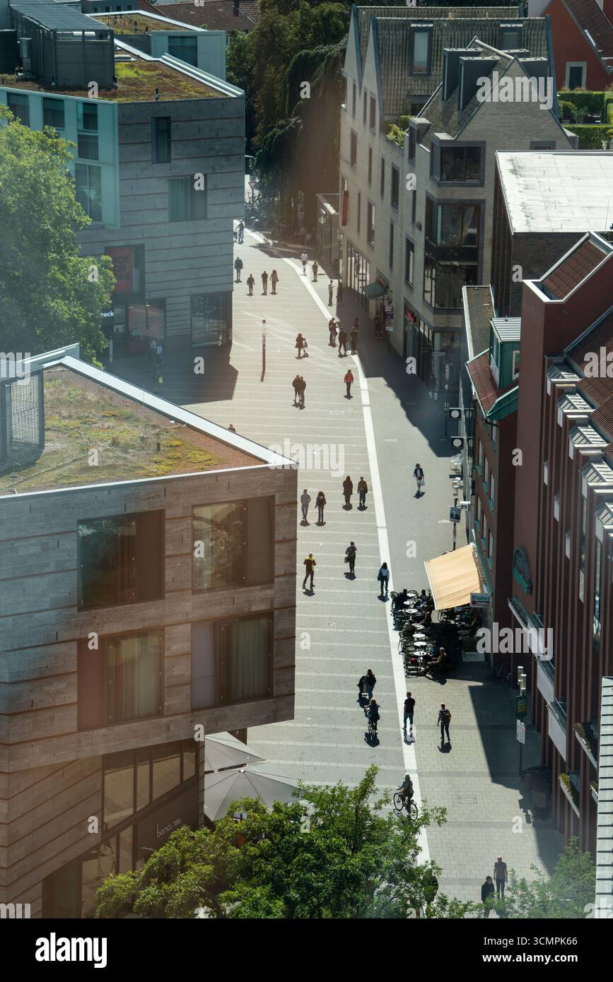 Zona pedonale, vista dall'alto, Heinrich-Brüning-Strasse, Münster, Renania settentrionale-Vestfalia, Germania, Europa Foto Stock