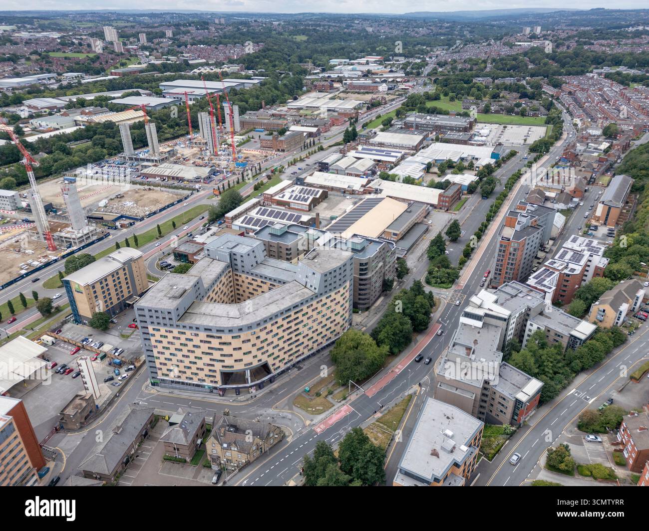 Vista aerea della sistemazione degli studenti della Leeds University (inc. Marsden House), Leeds, West Yorkshire, Regno Unito. Foto Stock
