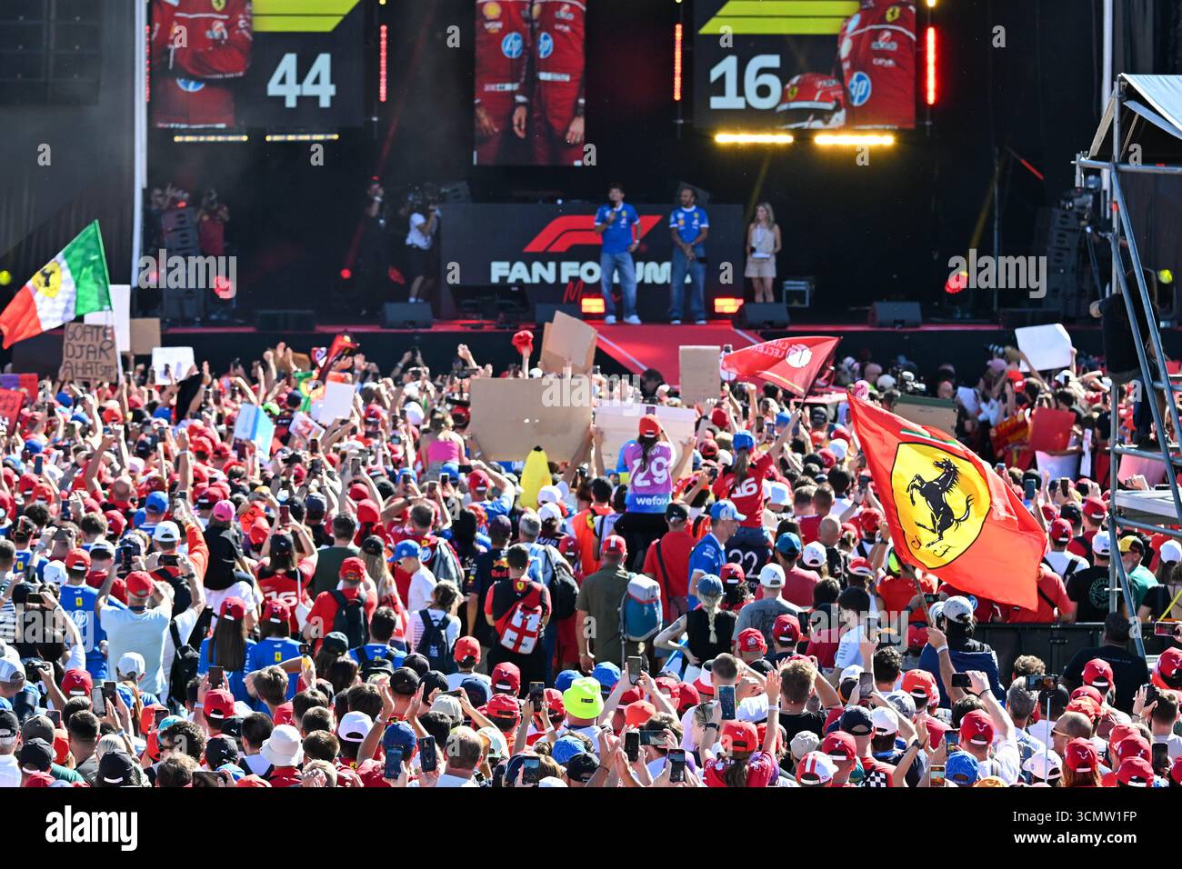ItalianGP GP GP F1 2025 il 7 settembre 2025 a Monza, Italia - Formula 1 Fanzone Monza Foto Stock