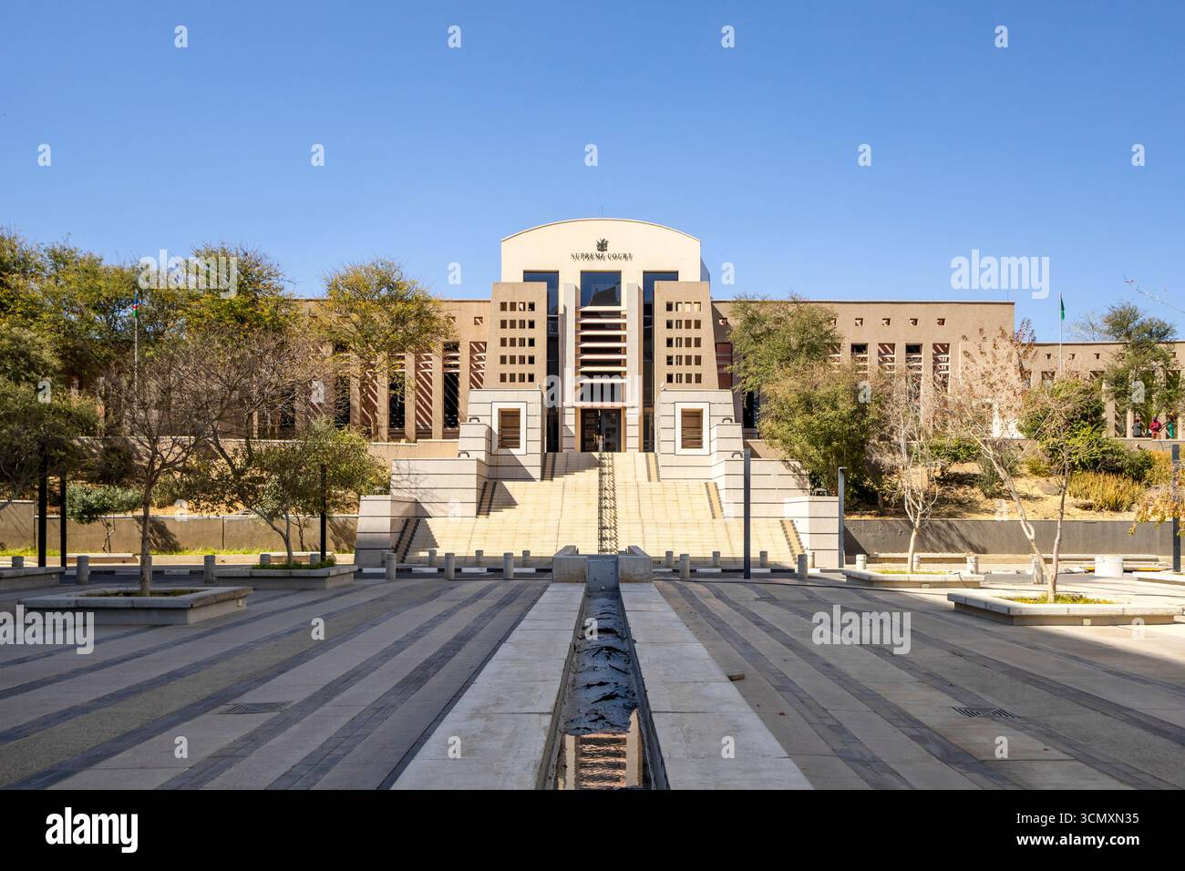 La Corte Suprema della Namibia è la più alta corte del sistema giudiziario di Windhoek, nella regione di Khomas. Foto Stock