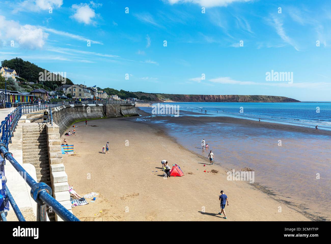Ballo di Filey, Filey Beach, Filey, Yorkshire, Regno Unito, Inghilterra, Filey Promenade, Beach, Filey UK, Filey Yorkshire, Filey England, lungomare, costa, costa, Foto Stock