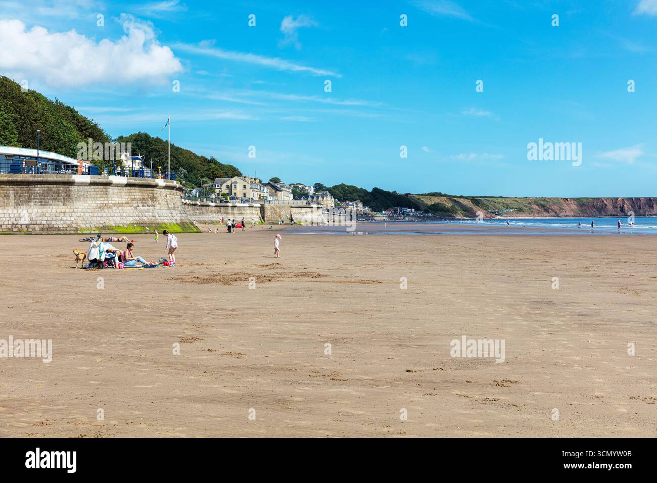 Ballo di Filey, Filey Beach, Filey, Yorkshire, Regno Unito, Inghilterra, Filey Promenade, Beach, Filey UK, Filey Yorkshire, Filey England, lungomare, costa, costa, Foto Stock