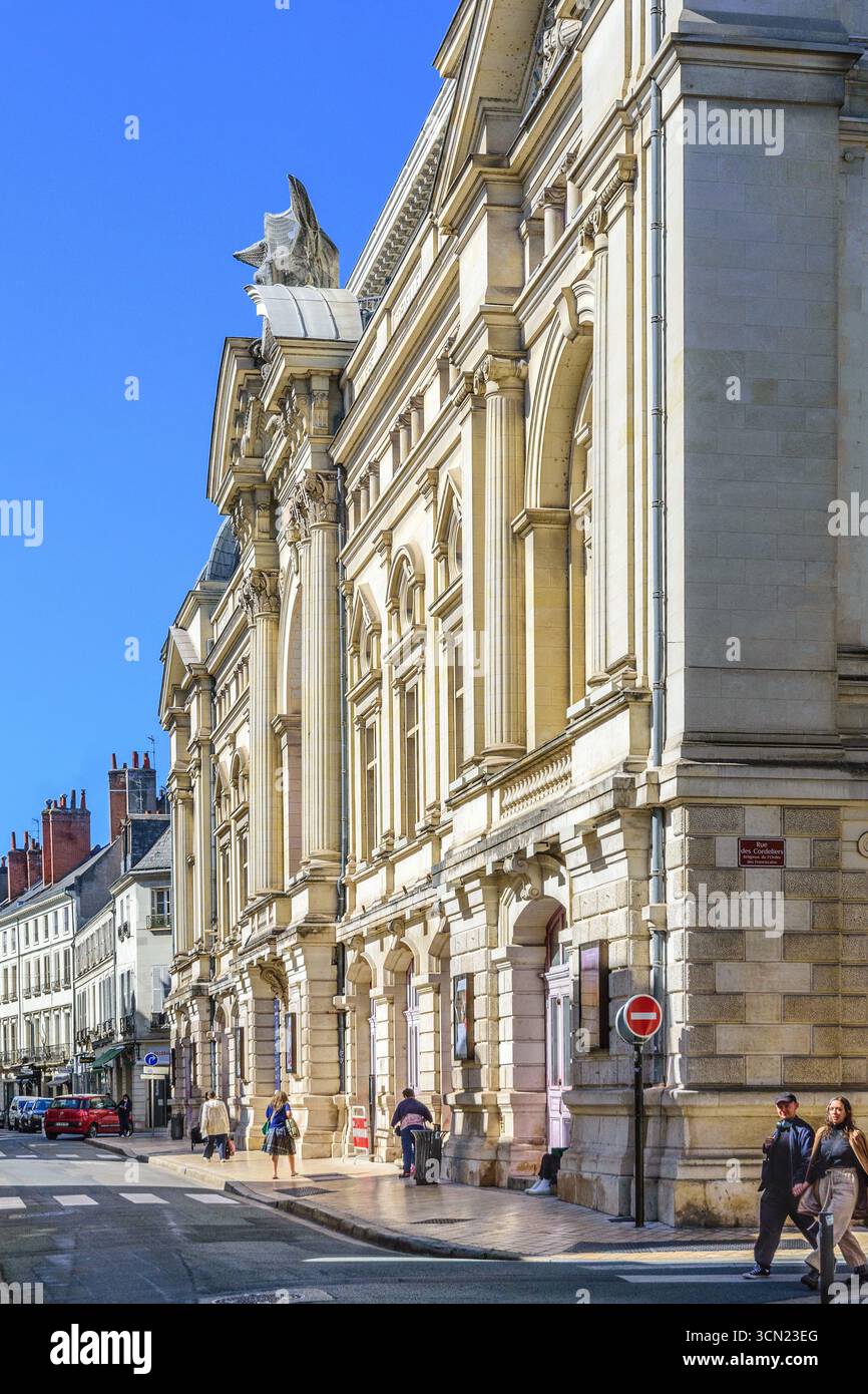 Facciata dell'Opéra de Tours in Rue de la Scellerie, Tours, Indre-et-Loire (37), Francia. Foto Stock