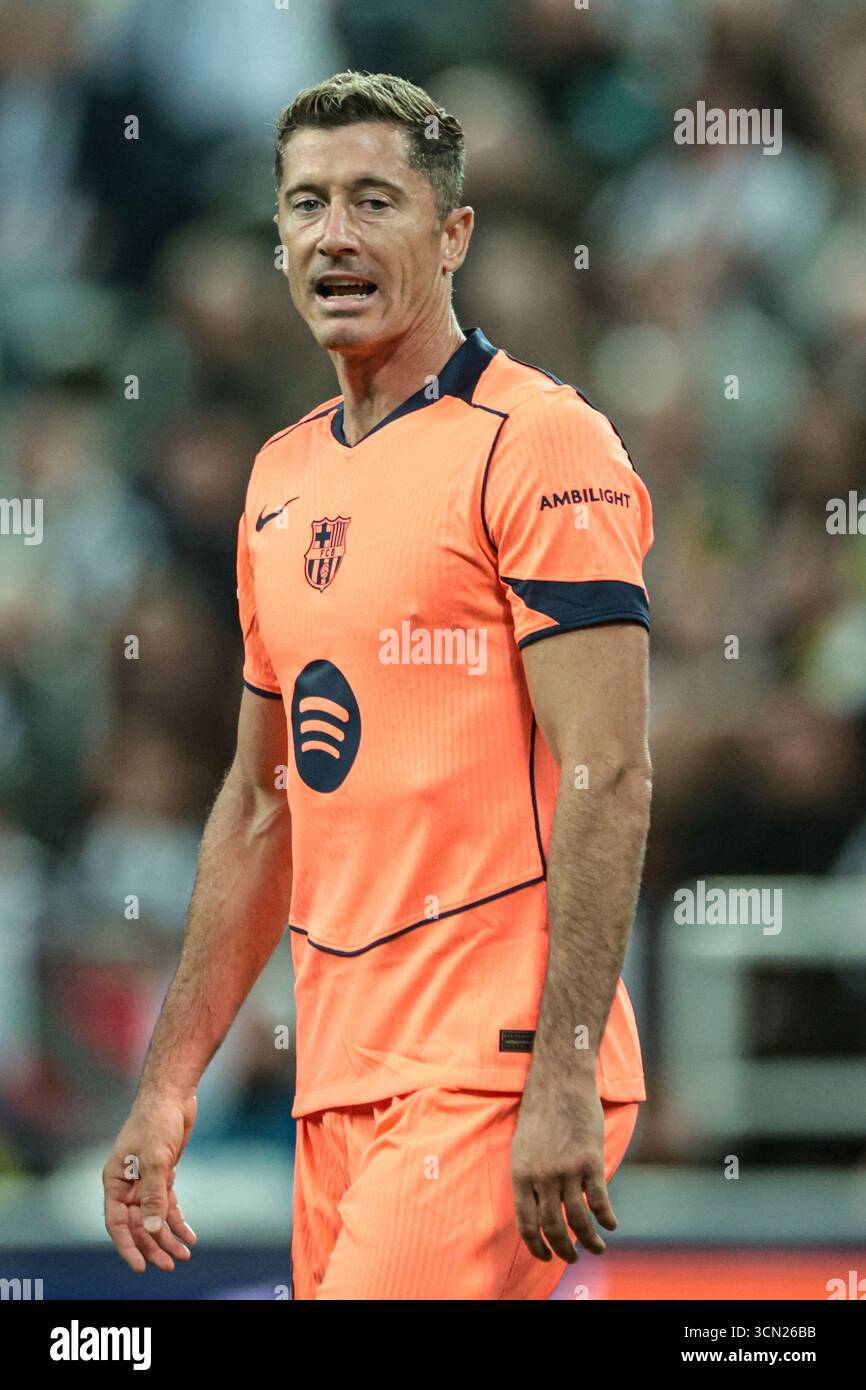 Robert Lewandowski di Barcellona durante la UEFA Champions League 2025/26 fase MD1 Newcastle United vs Barcellona al St James's Park, Newcastle, Regno Unito, 18 settembre 2025 (foto di Mark Cosgrove/News Images) Foto Stock