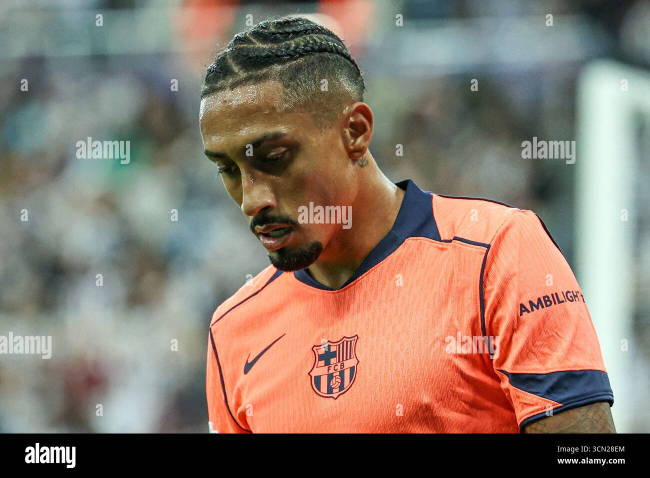 Raphinha di Barcellona durante la UEFA Champions League 2025/26 fase MD1 Newcastle United vs Barcellona al St James's Park, Newcastle, Regno Unito, 18 settembre 2025 (foto di Mark Cosgrove/News Images) Foto Stock