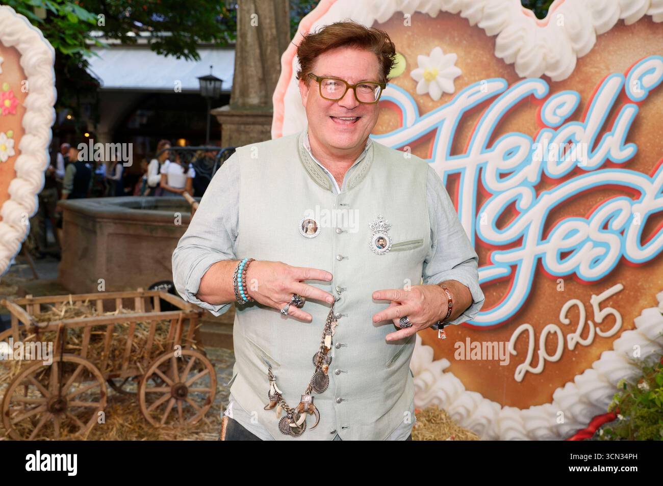 Francis Fulton-Smith bei der Ankunft zur ProSieben TV Show 'HeidiFest by Heidi Klum' im Hofbräuhaus München. München, 18.09.2025 Foto Stock