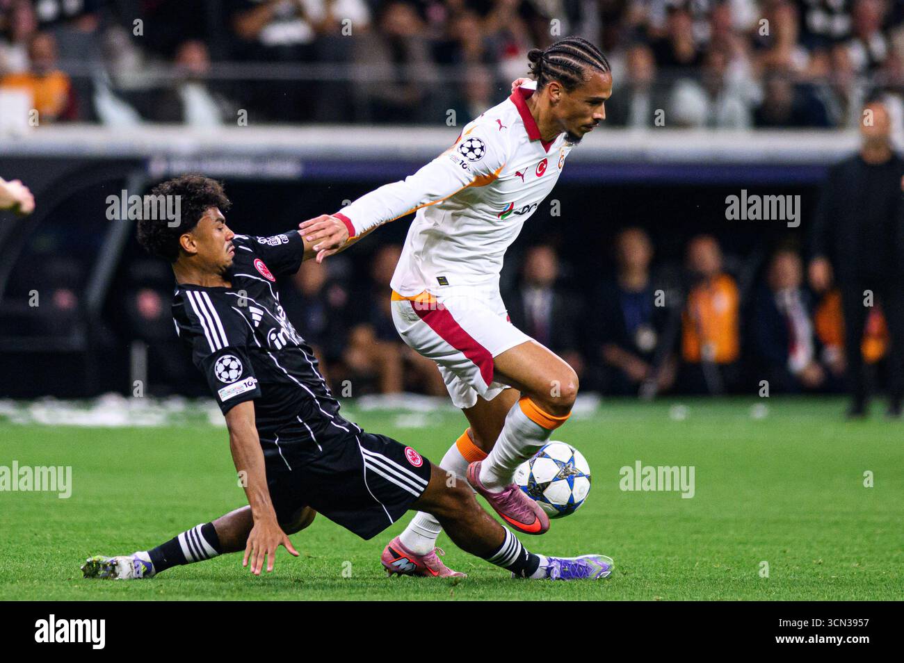 FRANCOFORTE, GERMANIA - 18 SETTEMBRE 2025: Leroy sane - la partita UEFA Champions League Eintracht Frankfurt contro Galatasaray A.S. al Deutsche Bank Park. Foto Stock