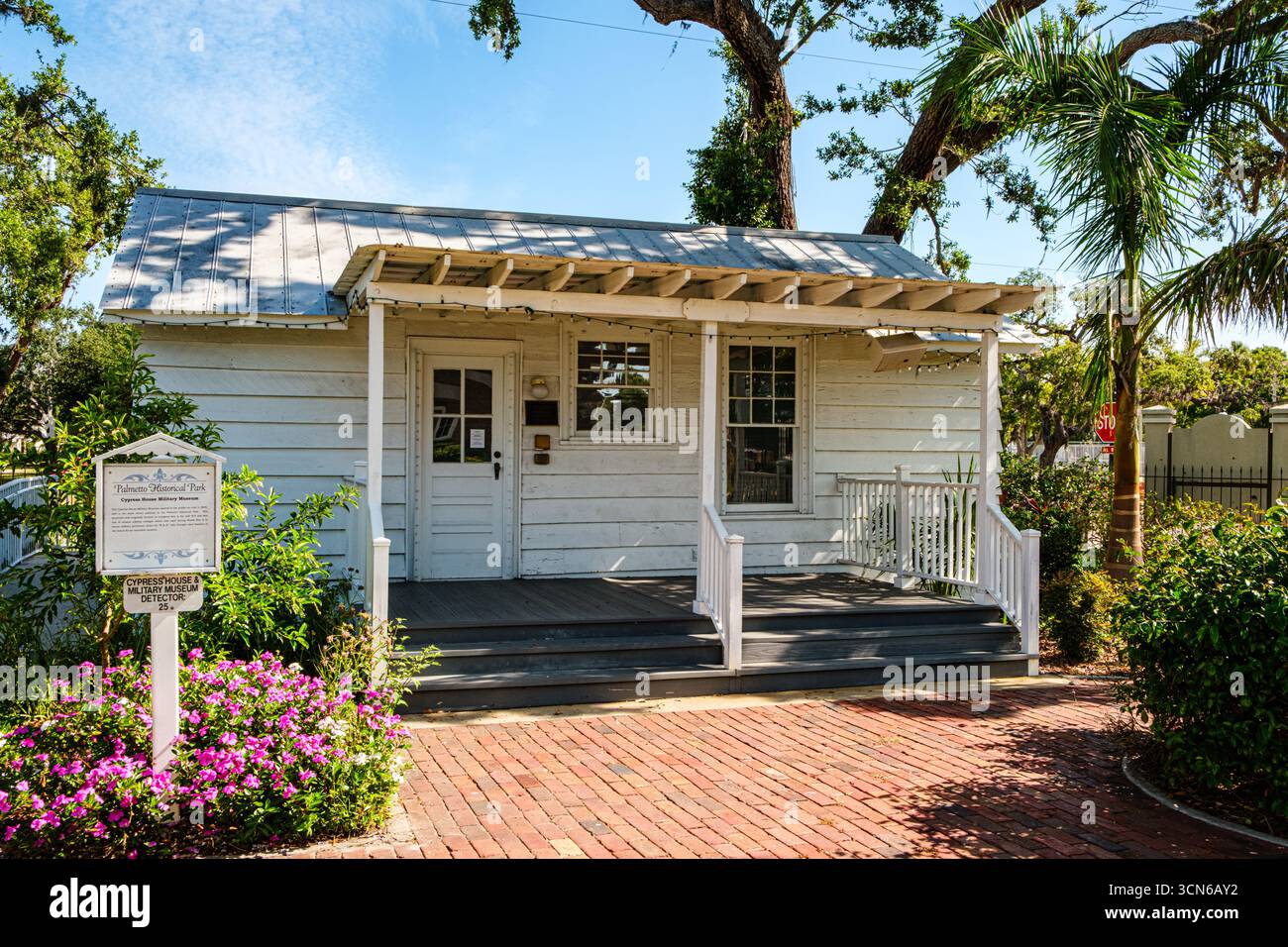 Cypress House Military Museum, Palmetto Historical Park, 10th Avenue, Palmetto, Florida Foto Stock