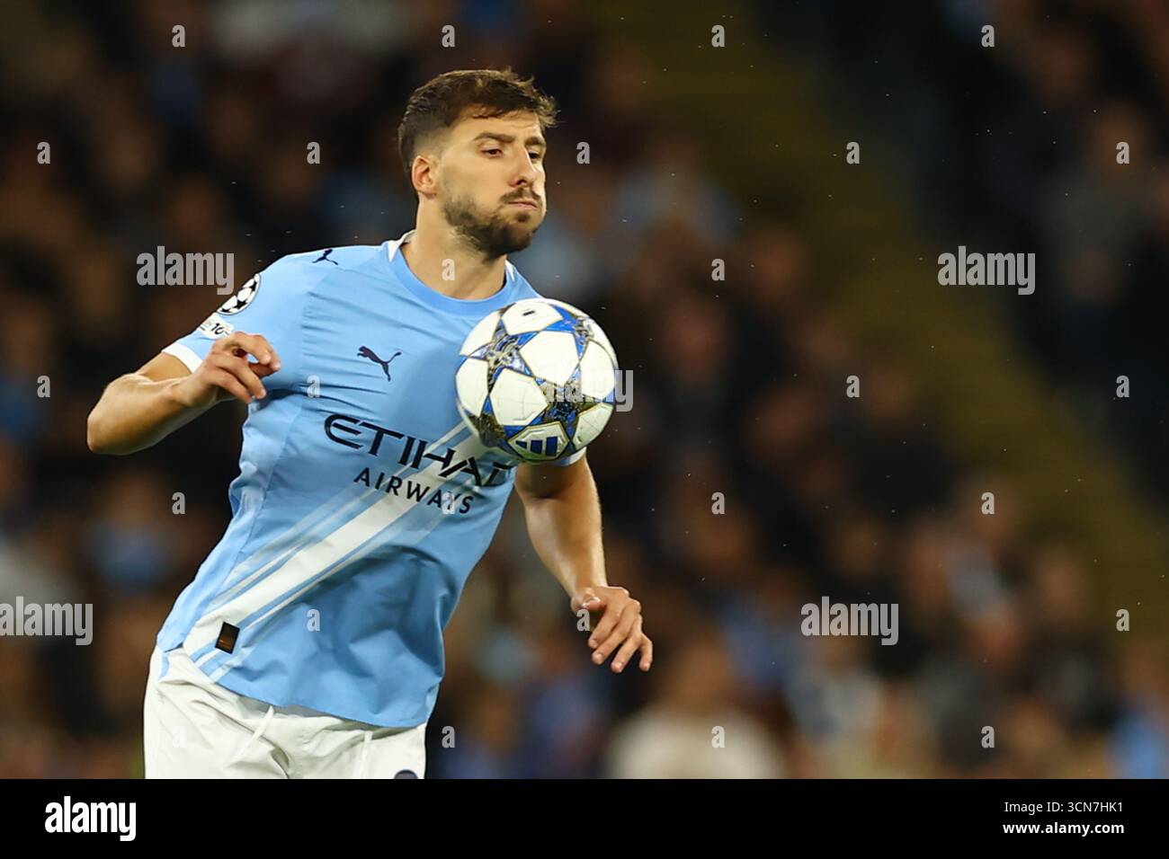 Ruben Dias del Manchester City durante la fase MD1 della UEFA Champions League 2025/26 tra Manchester City e SSC Napoli all'Etihad Stadium il 18 settembre 2025 a Manchester, Inghilterra Foto Stock