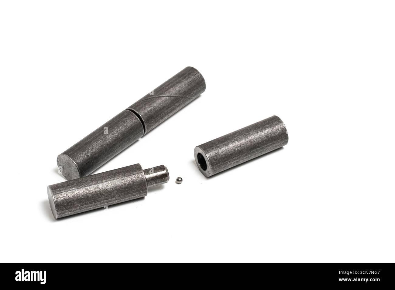Coppia di tende metalliche per cancelli e porte su sfondo bianco Foto Stock