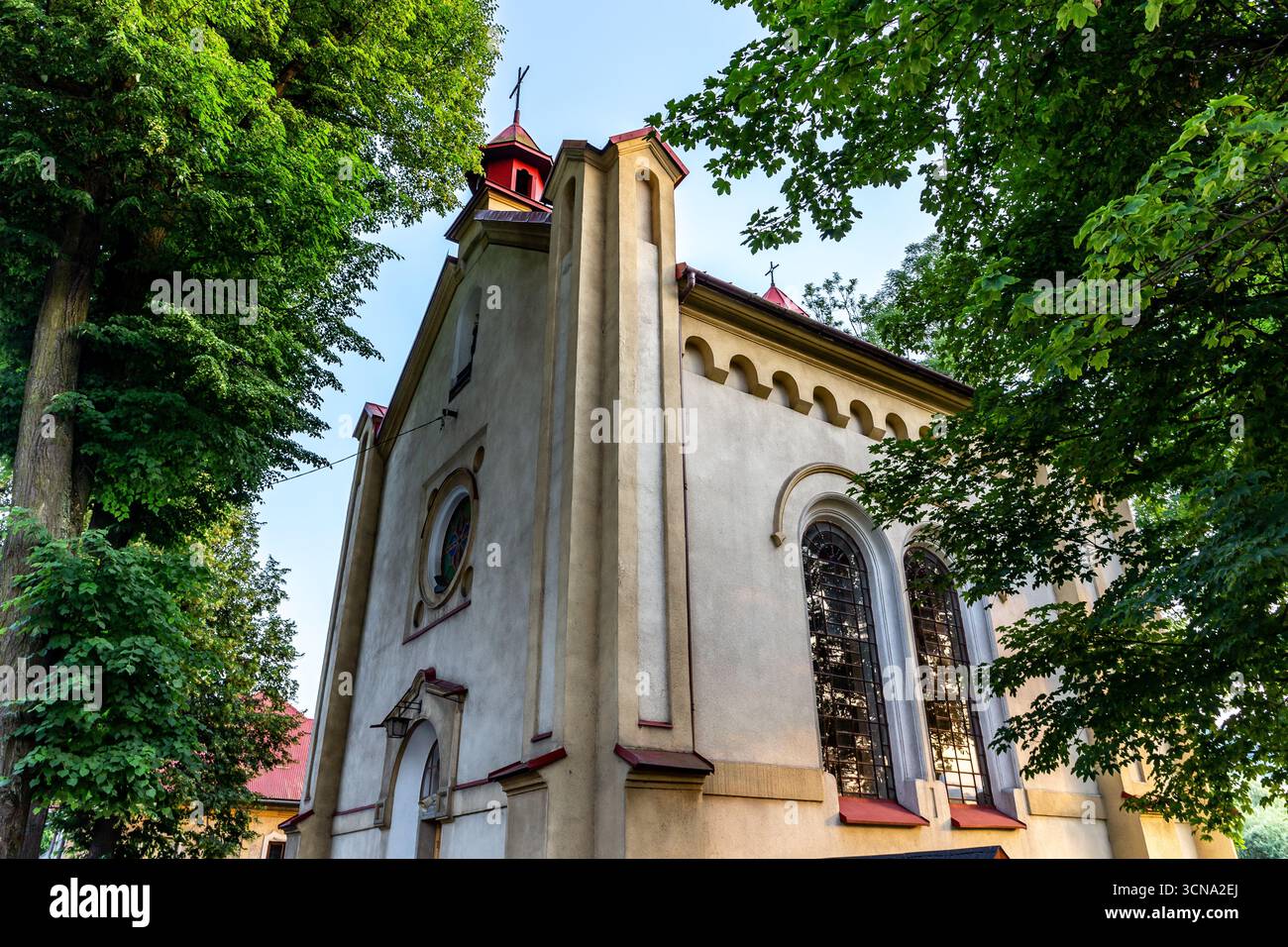 Antica cappella del XIII secolo dedicata a Sant'Antonio da Padova (Antoni Padewski) a Milowka, Polonia, costruita da Giovanni III Sobieski, re di Polonia. Foto Stock
