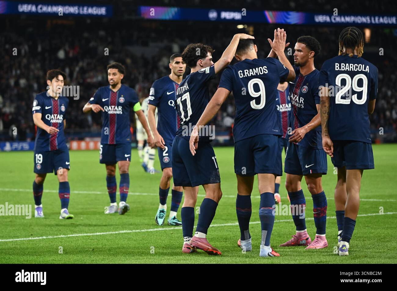 La partita di UEFA Champions League tra il Paris St Germain (PSG) e l'Atalanta Bergamo al Parc des Princes il 17 settembre 2025. - 17/09/2025 - Francia / Ile-de-France (regione) / Parigi - Julien Mattia / le Pictorium Foto Stock