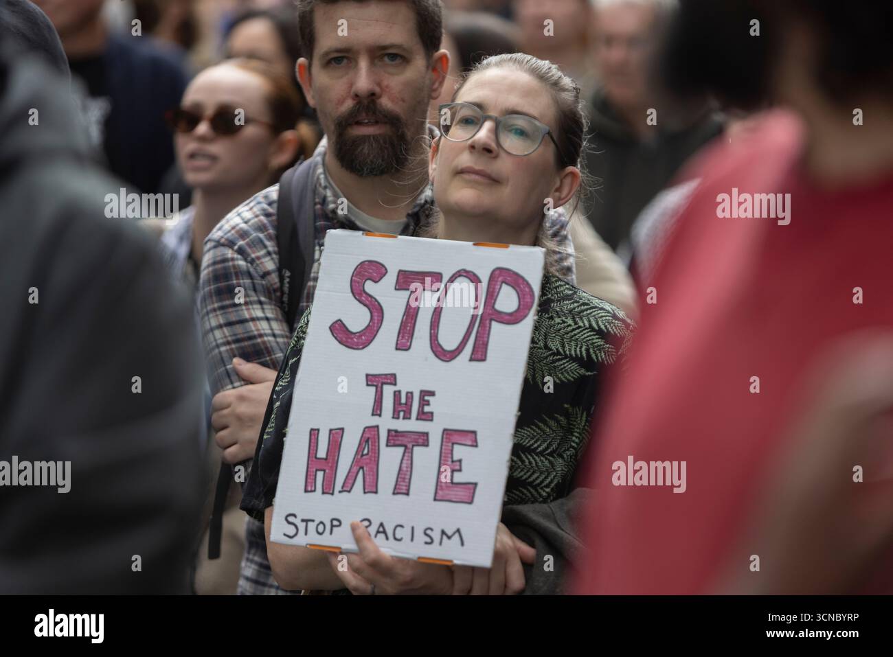 Glasgow, Scozia, 20 settembre 2025. Una manifestazione “Enough is Enough” e di estrema destra è accolta da un bancone più grande, Stand Up to Racism Meeting, nel centro di Glasgow, Scozia, 20 settembre 2025. Crediti: jeremy sutton-hibbert/Alamy Live News Foto Stock