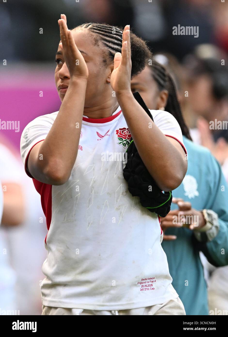 Ashton Gate, Bristol, Regno Unito. 20 settembre 2025. Coppa del mondo di rugby femminile, semifinale, Francia contro Inghilterra; Sadia Kabeya dell'Inghilterra dopo la partita crediti: Action Plus Sports/Alamy Live News Foto Stock