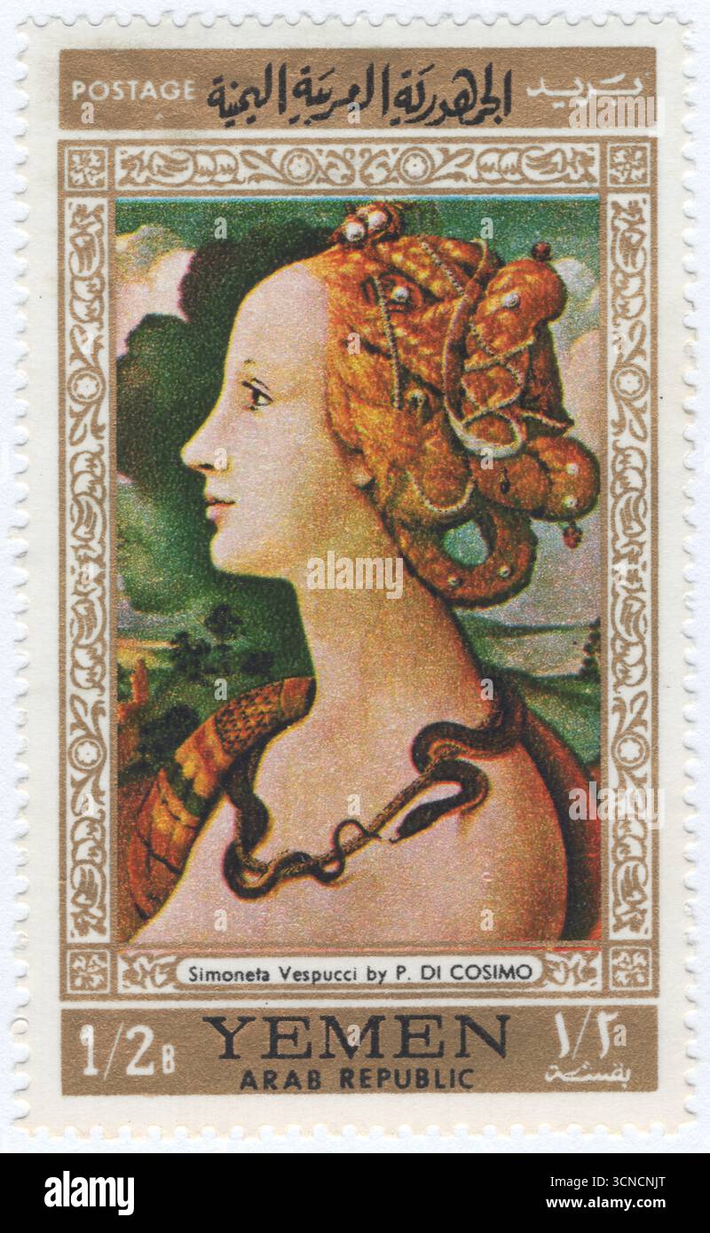 REPUBBLICA ARABA DELLO YEMEN - 1967 novembre 17: ½ buqsha francobollo multicolore raffigurante il frammento del Ritratto di Simonetta Vespucci, del maestro fiorentino Piero di Cosimo. La bella Simonetta ("la fiera Simonetta"), era una nobildonna italiana genovese, moglie di Marco Vespucci di Firenze e cognata di Amerigo Vespucci. Era conosciuta come la più grande bellezza della sua età in Italia, e fu presumibilmente la modella per molti dipinti di Sandro Botticelli, Piero di Cosimo e altri pittori fiorentini Foto Stock