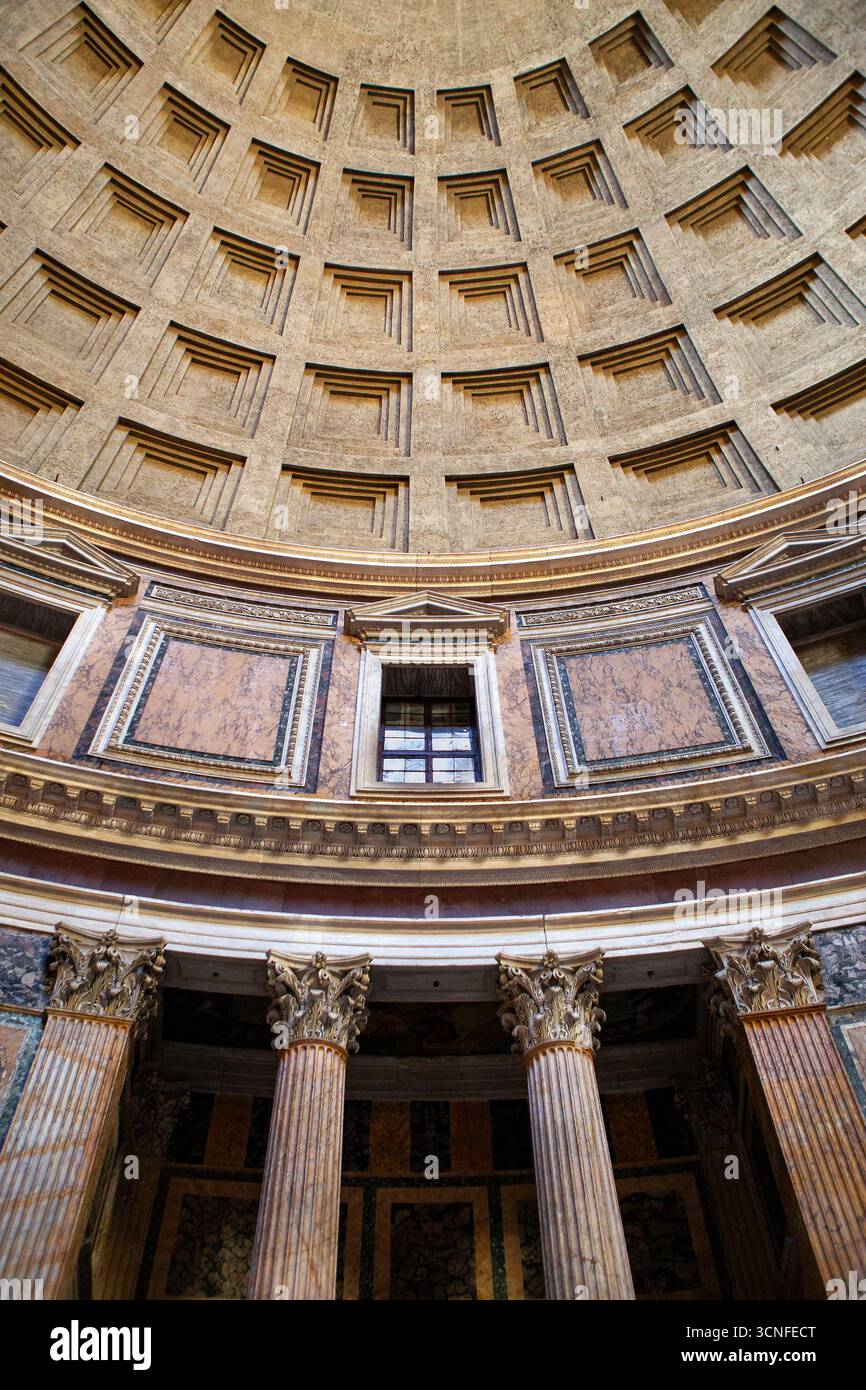 Interno del Partenone di Roma Foto Stock