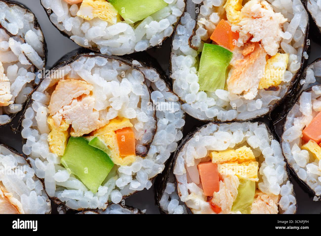 Vista ravvicinata della gimbap (kimbap). Piatto tradizionale coreano Foto Stock