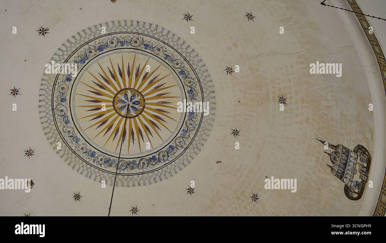 Affresco artistico di una stella su una cupola della moschea, Moschea di Ibrahim Pasha, città vecchia, quartiere turco, città di Rodi, Rodi, Dodecaneso, Isole greche, Grecia Foto Stock