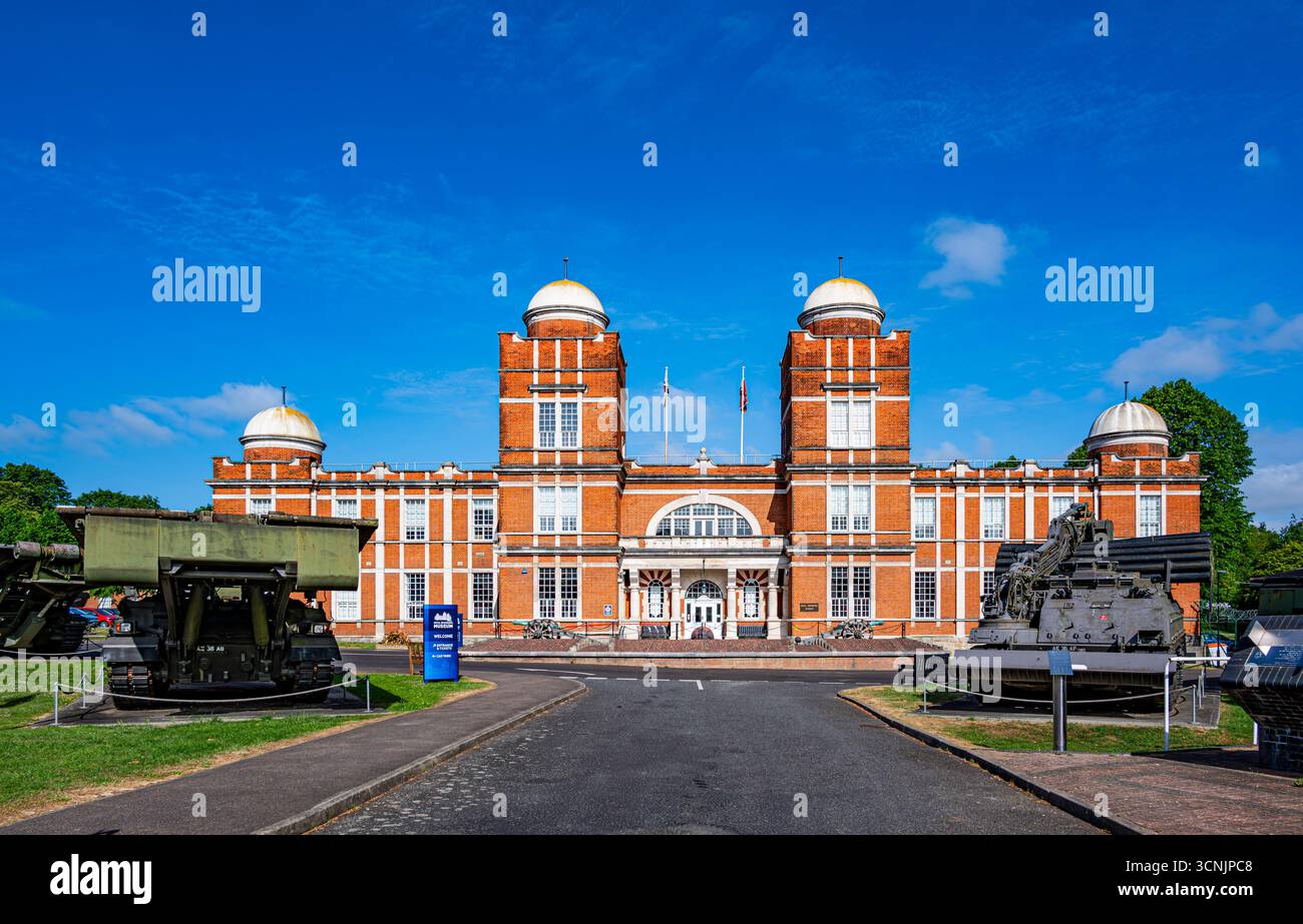 Il Royal Engineers Museum nel Kent con alcuni dei veicoli esposti all'aperto Foto Stock