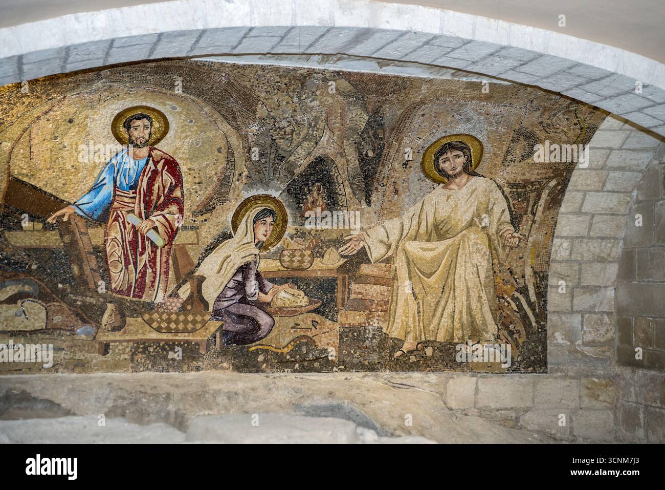 Israele; Galilea; Nazareth; mosaico della Sacra famiglia nella cripta della Chiesa di San Giuseppe; Mosaik der Heiligen Familie in der Krypta der St. Josephskirche Foto Stock