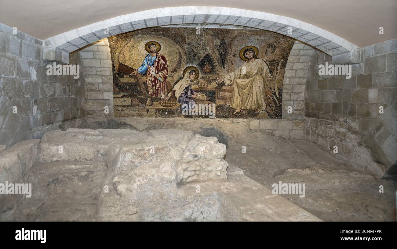 Israele; Galilea; Nazareth; mosaico della Sacra famiglia nella cripta della Chiesa di San Giuseppe; Mosaik der Heiligen Familie in der Krypta der St. Josephskirche Foto Stock
