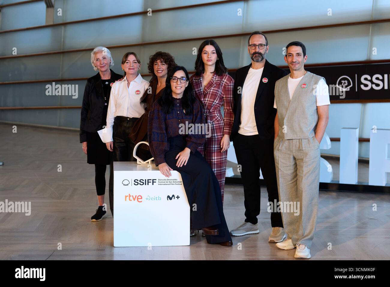 Alauda Ruiz De Azua, Nagore Aranburu, Patricia Lopez Arnaiz, Blanca Soroa, Miguel Garces, Mabel Rivera, Juan Minujin ha partecipato alla Photocall 'Los domingos / domeniche' durante il 73° Festival Internazionale del Cinema di San Sebastian al Palazzo Kursaal il 22 settembre 2025 a Donostia / San Sebastian, Spagna. Foto Stock