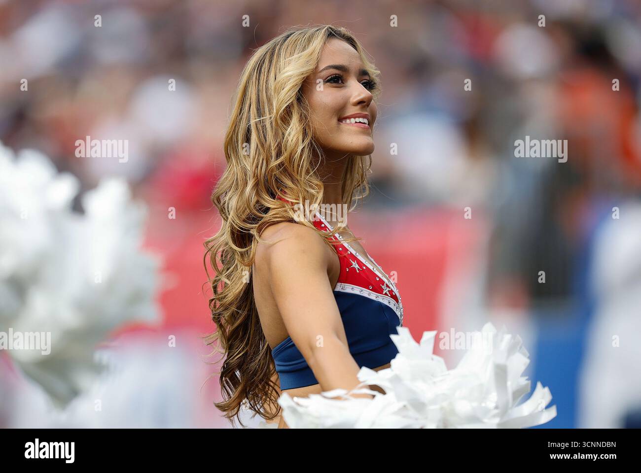 Foxborough, Massachusetts, Stati Uniti. 21 settembre 2025. MA, USA; cheerleader dei New England Patriots durante la partita NFL tra Pittsburgh Steelers e New England Patriots al Gillette Stadium di Foxborough, Massachusetts. Crediti: csm/Alamy Live News Foto Stock