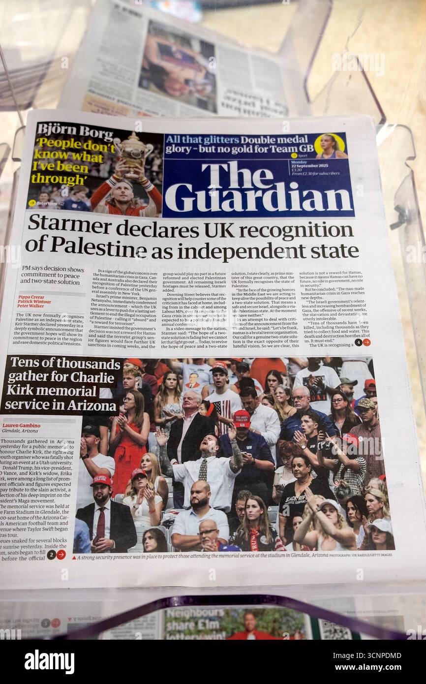 Keir "Starmer dichiara il riconoscimento britannico della Palestina come stato indipendente" testata del quotidiano Guardian prima pagina Israele guerra 22 settembre 2025 Londra Regno Unito Foto Stock