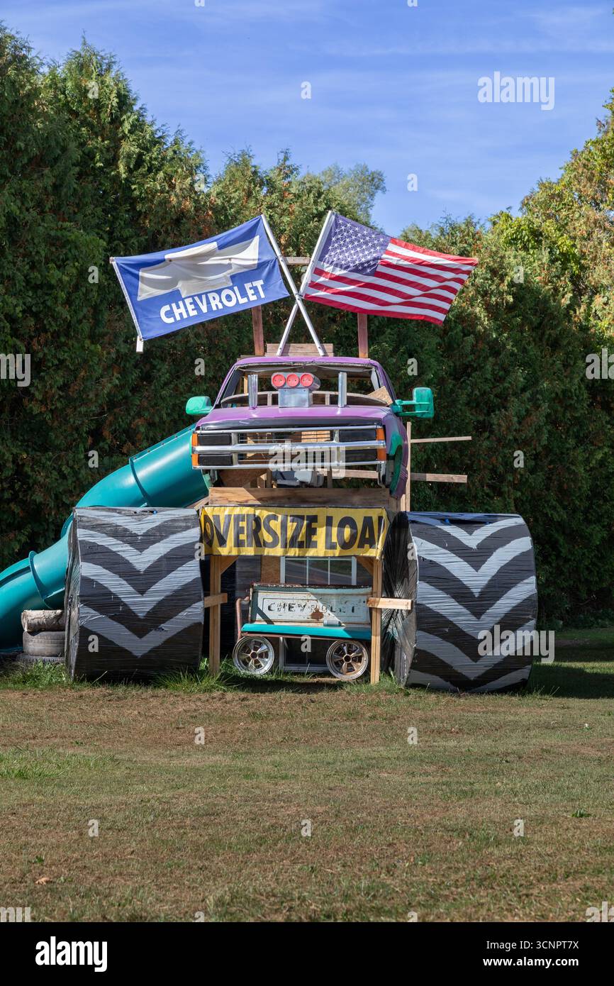 Una specie di santuario per Chevy Trucks, vicino a Little Falls, Herkimer County, New York State. Foto Stock