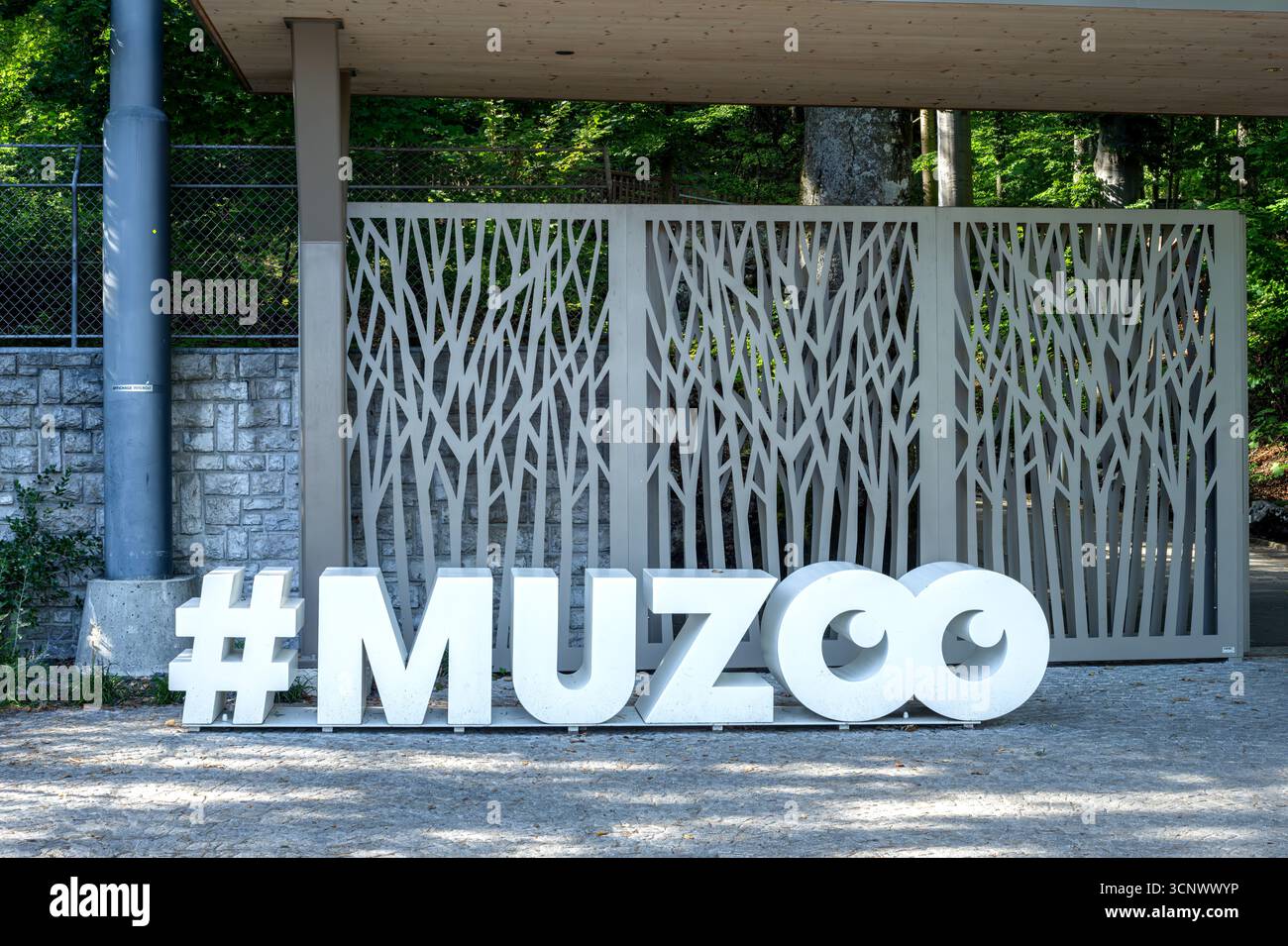 La Chaux-de-Fonds, Svizzera - 19 settembre 2025: Muzoo è un museo zoologico ed educativo dedicato alla natura, alla fauna selvatica e alla biodiversità, Foto Stock