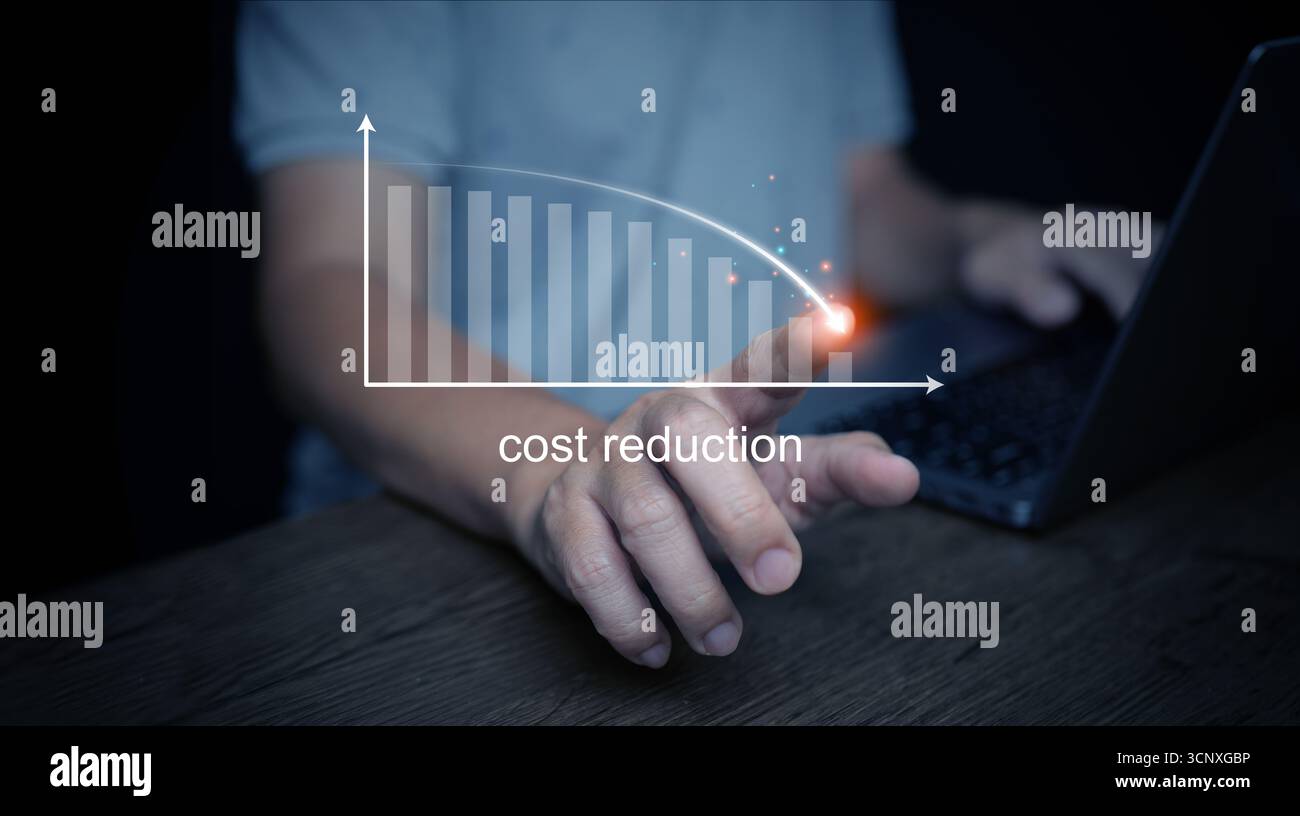 Illustrazione finanziaria astratta del grafico di riduzione dei costi con un tocco luminoso, che rappresenta risparmio di denaro, gestione delle spese, budget aziendale effic Foto Stock
