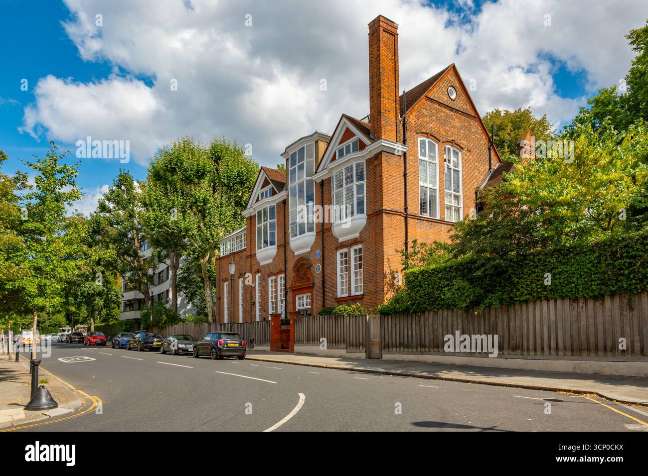 8 Melbury Road, progettato da Richard Norman Shaw per Marcus Stone, costruito 1875C7 Foto Stock