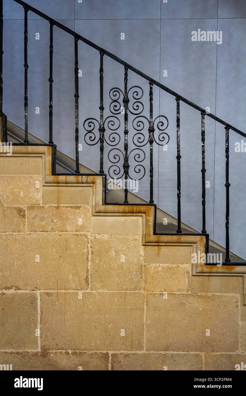 vecchia scalinata, dettagli architettonici interni, concetto Foto Stock