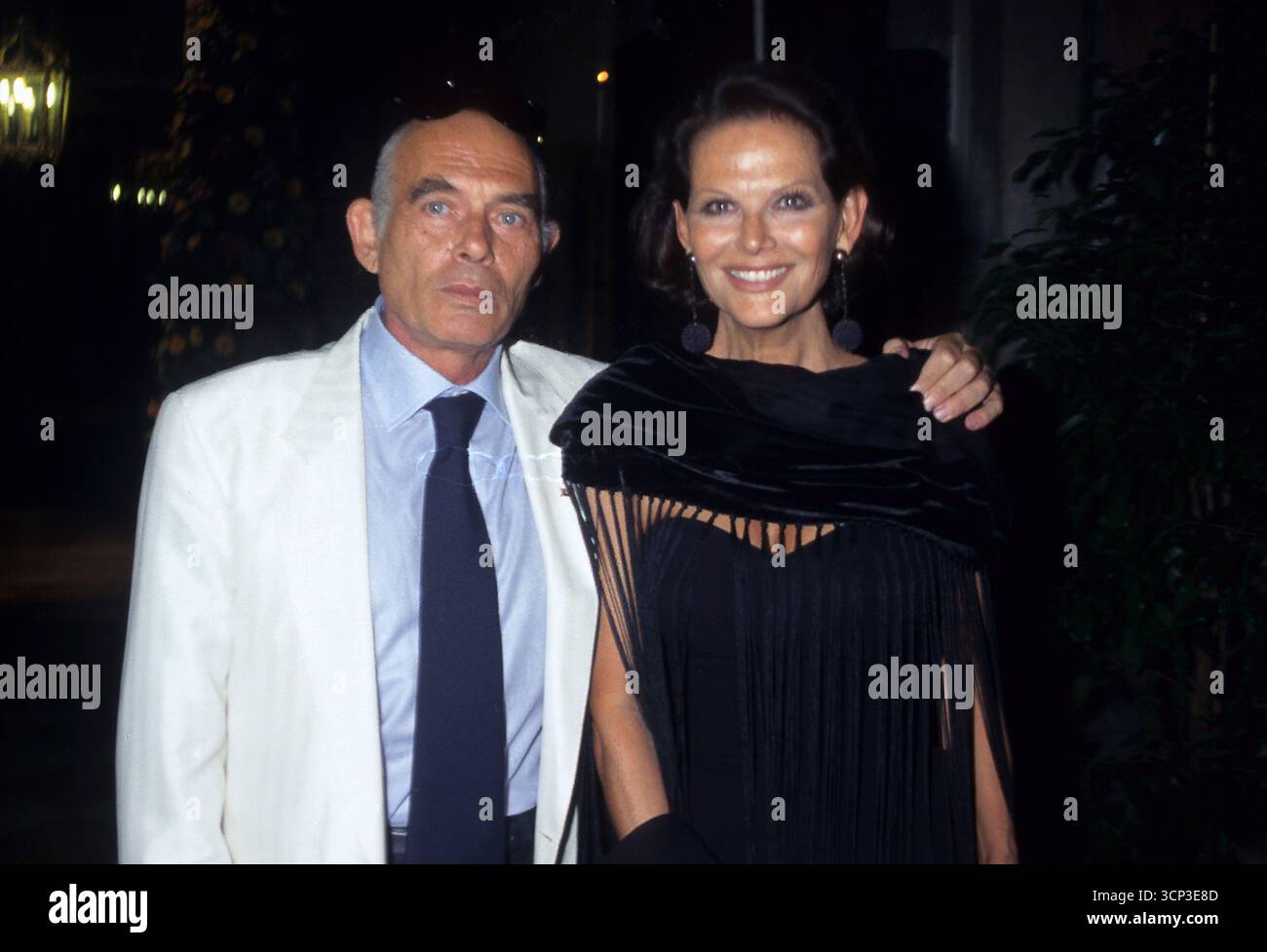 Milano, Archivio dei personaggi degli anni '90 nella foto: Claudia Cardinale, Pasquale Squitieri ©fotostore Foto Stock