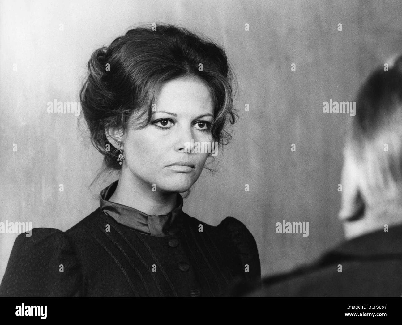 ITALIA - **TARIFFA SPECIALE** CLAUDIA CARDINALE NEL FILM "I GUAPPI" DIRETTO DA PASQUALE SQUITIERI Foto Stock