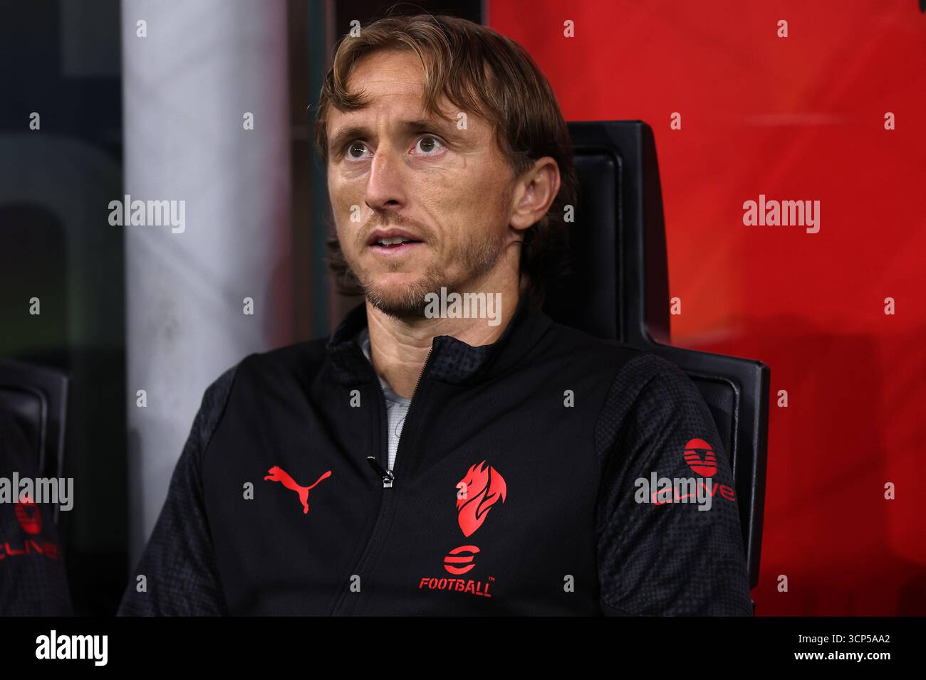 Milano, Italia. 23 settembre 2025. Luka Modric dell'AC Milan guarda durante la gara di Coppa Italia 16 tra l'AC Milan e noi Lecce allo Stadio Giuseppe Meazza il 23 settembre 2025 a Milano. Crediti: Marco Canoniero/Alamy Live News Foto Stock